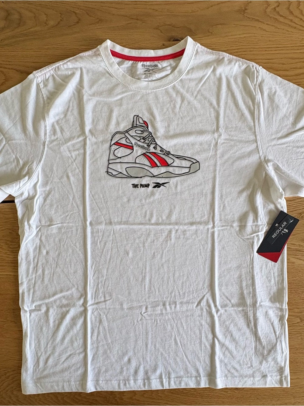 Reebok The Pump Sneaker T-Shirt White XL NWT Graphic Short Sleeve Mens Tee⁠